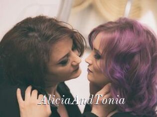AliciaAndTonia