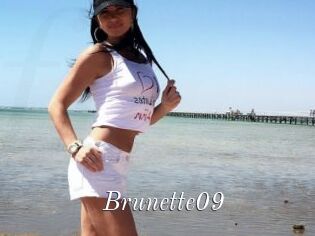 Brunette09