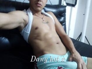 Dany_hot_x