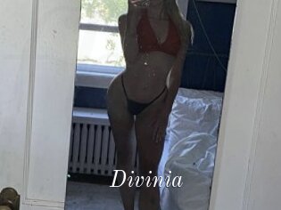 Divinia