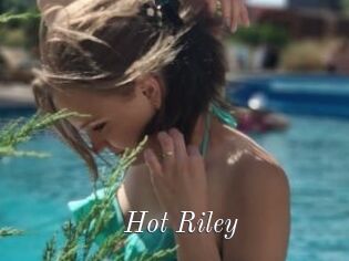 Hot_Riley