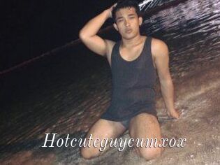 Hotcuteguycumxox