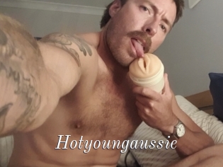 Hotyoungaussie