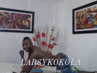 LARSYKOKOLA