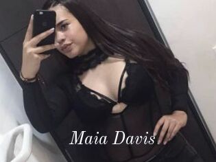 Maia_Davis