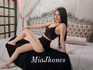 MiaJhones