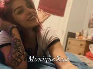 MoniqueXox