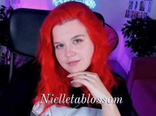 Nielletablossom